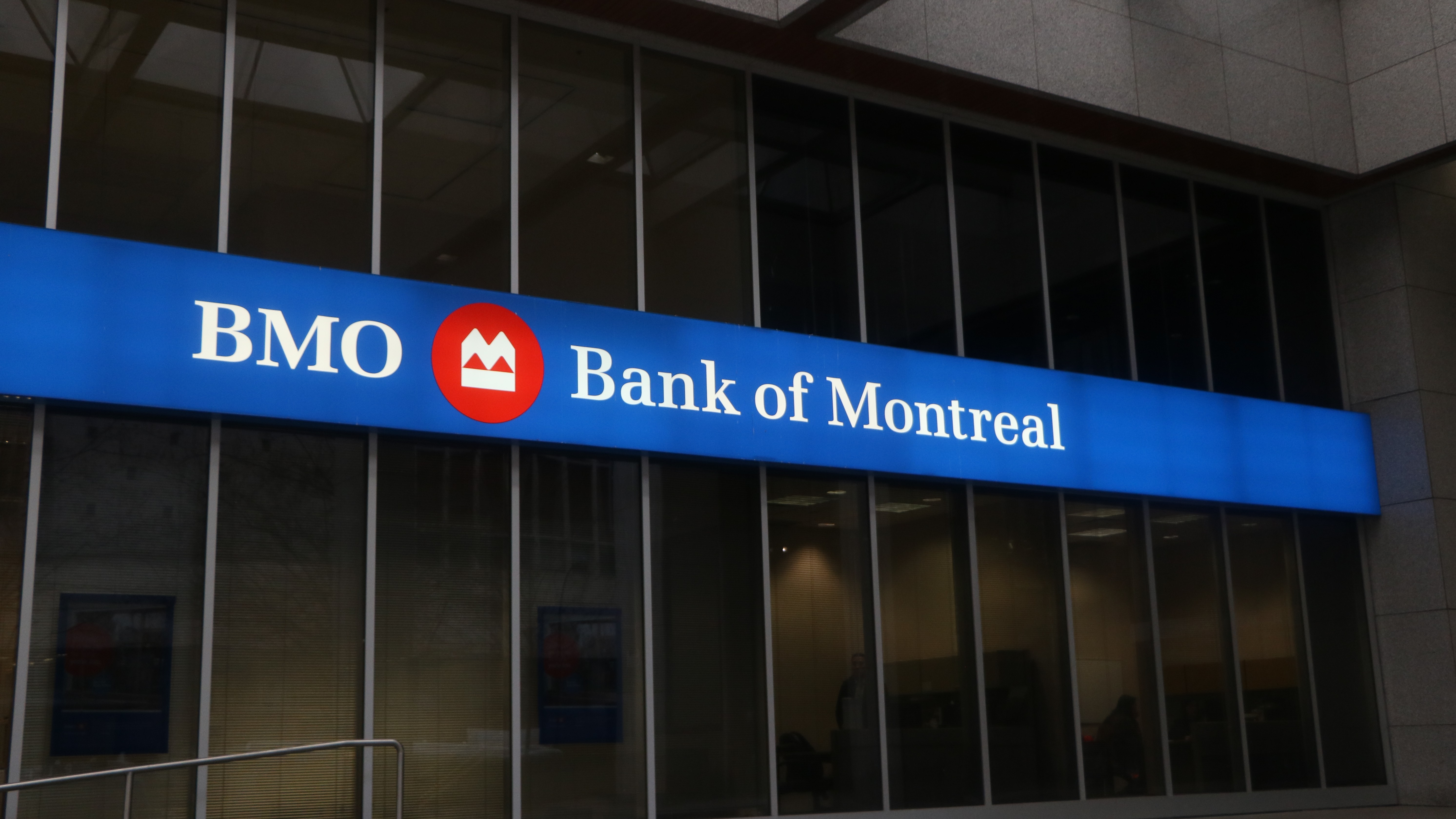 Bmo Apologizes After Indigenous 12 Year Old Girl And Grandfather